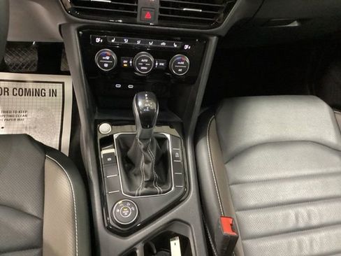 Certified 2023 Volkswagen Taos SEL image 11