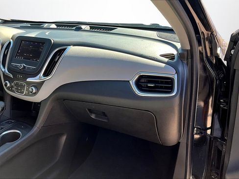 Used 2022 Chevrolet Equinox LT image 25