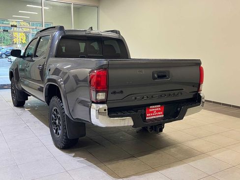 Used 2019 Toyota Tacoma SR5 image 4