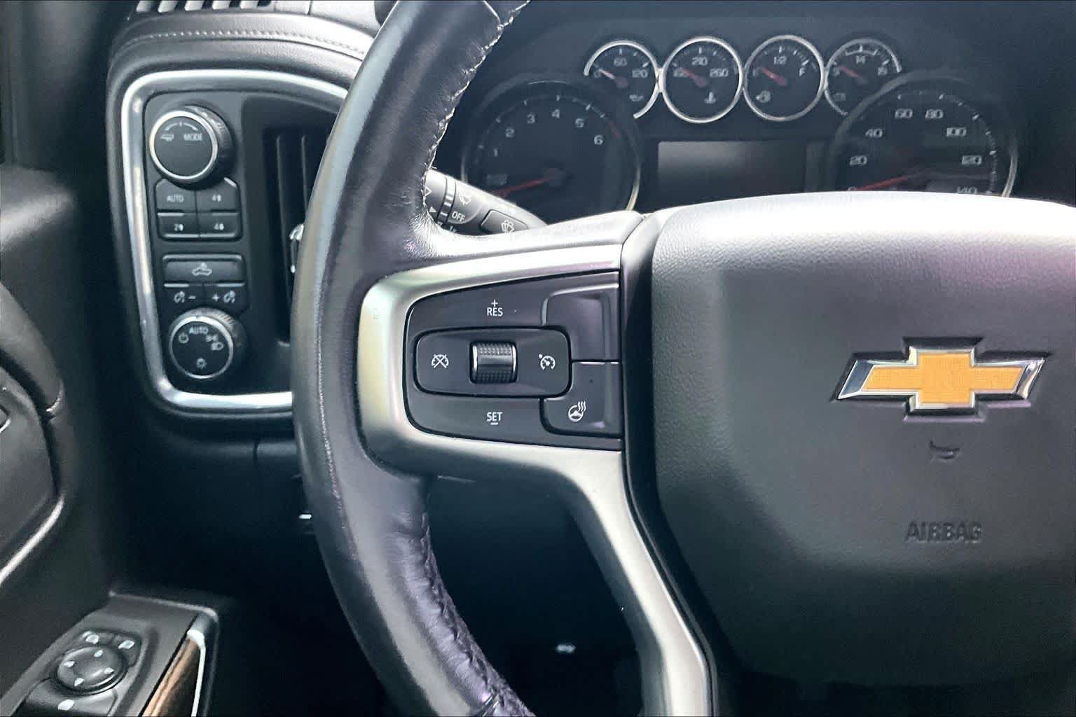 Used 2021 Chevrolet Silverado 1500 LT w/ Z71 Off-Road Package AWD/4WD image 47