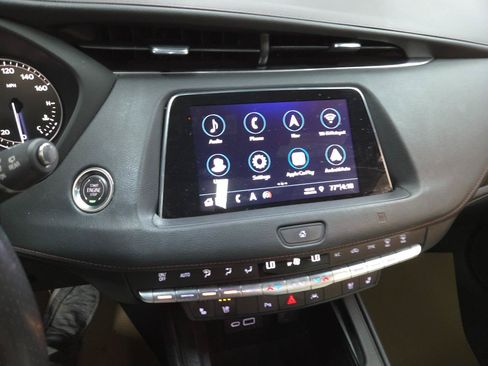 Used 2019 Cadillac XT4 Sport AWD/4WD image 32
