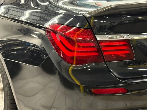 Used 2015 BMW 750i RWD image 12