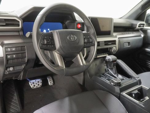 Used 2024 Toyota Tacoma TRD Sport image 23