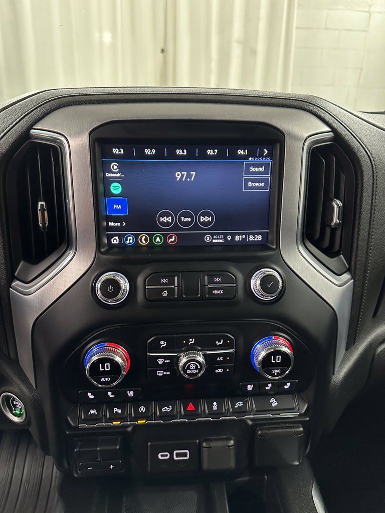 Used 2022 GMC Sierra 1500 SLT w/ SLT Premium Plus Package AWD/4WD image 21