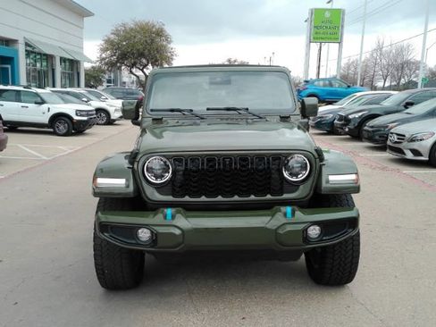 Used 2024 Jeep Wrangler High Altitude image 2