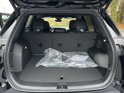 New 2026 Chevrolet Equinox LT w/ Convenience Package II image 30