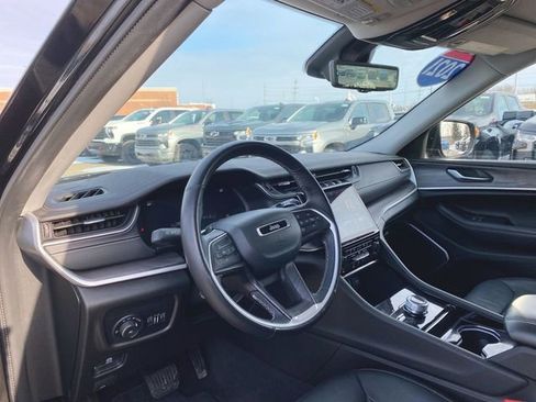 Used 2021 Jeep Grand Cherokee L Limited w/ Luxury Tech Group II image 10