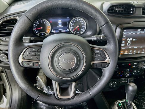 Used 2022 Jeep Renegade Limited AWD/4WD image 11