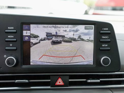 Certified 2025 Hyundai Elantra Sport FWD image 27