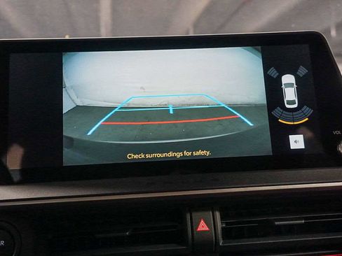 New 2026 Toyota Prius Plug-In Hybrid image 25