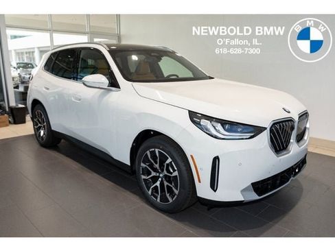 Used 2025 BMW X3 xDrive30i w/ Premium Package image 41