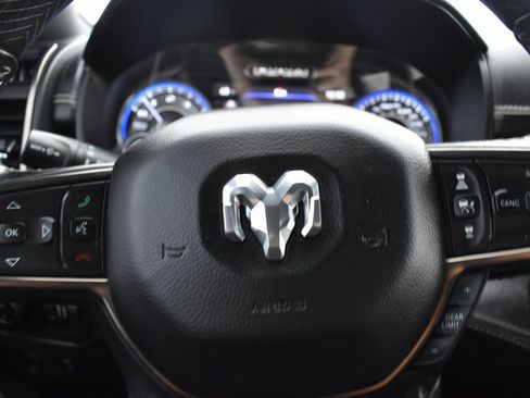 Used 2019 RAM 1500 Limited image 11