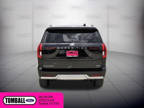 Used 2025 Ford Expedition Max Platinum w/ Driver's Package AWD/4WD image 7
