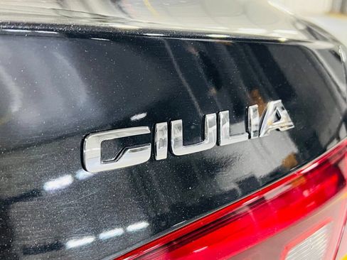 Used 2019 Alfa Romeo Giulia Ti RWD image 20