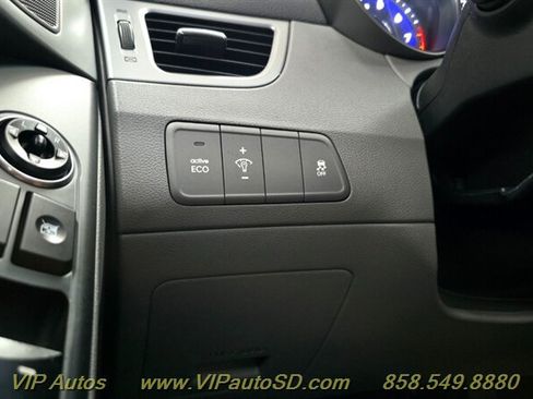 Used 2016 Hyundai Elantra SE FWD image 20