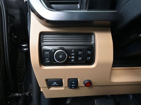Used 2025 Ford F350 Lariat w/ Tremor Off-Road Package AWD/4WD image 32