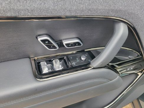 Used 2025 Land Rover Range Rover Sport Dynamic SE image 15