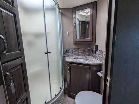 Used 2017 Ford E-450 and Econoline 450 Super Duty w/ Motorhome Prep Package RWD image 11