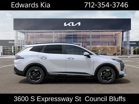 New 2026 Kia Sportage EX w/ EX Panorama Roof Package FWD image 8