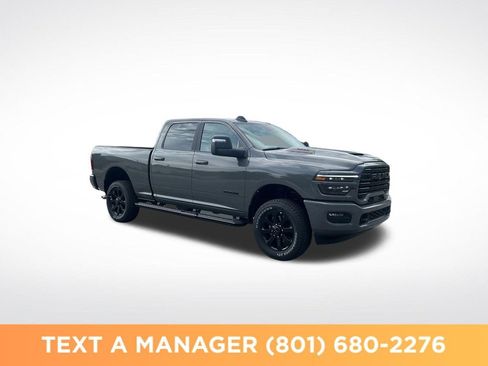 New 2026 RAM 2500 Laramie AWD/4WD image 7