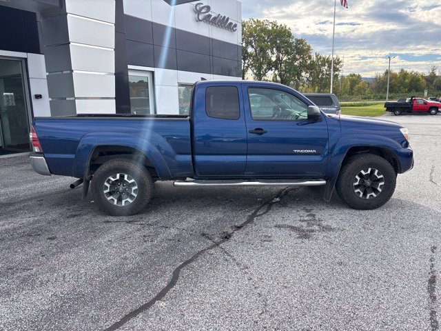 Used 2014 Toyota Tacoma 4x4 Access Cab V6 w/ SR5 Package image 4