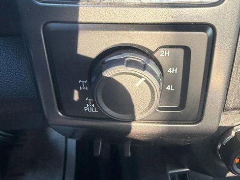 Used 2015 Ford F150 XLT w/ Equipment Group 302A Luxury image 19