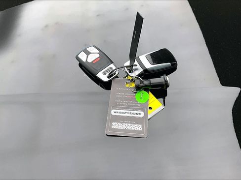 Certified 2025 Audi Q5 2.0T Premium Plus w/ Premium Plus Package image 15