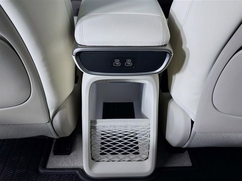 New 2024 Genesis GV60 Performance image 28