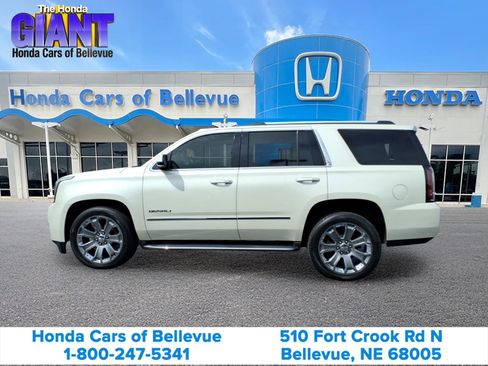 Used 2015 GMC Yukon Denali w/ Open Road Package AWD/4WD image 11
