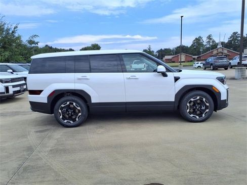 New 2026 Hyundai Santa Fe SE image 2