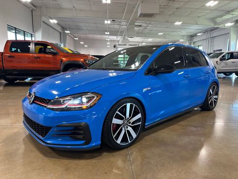 Used 2021 Volkswagen GTI SE FWD image 3