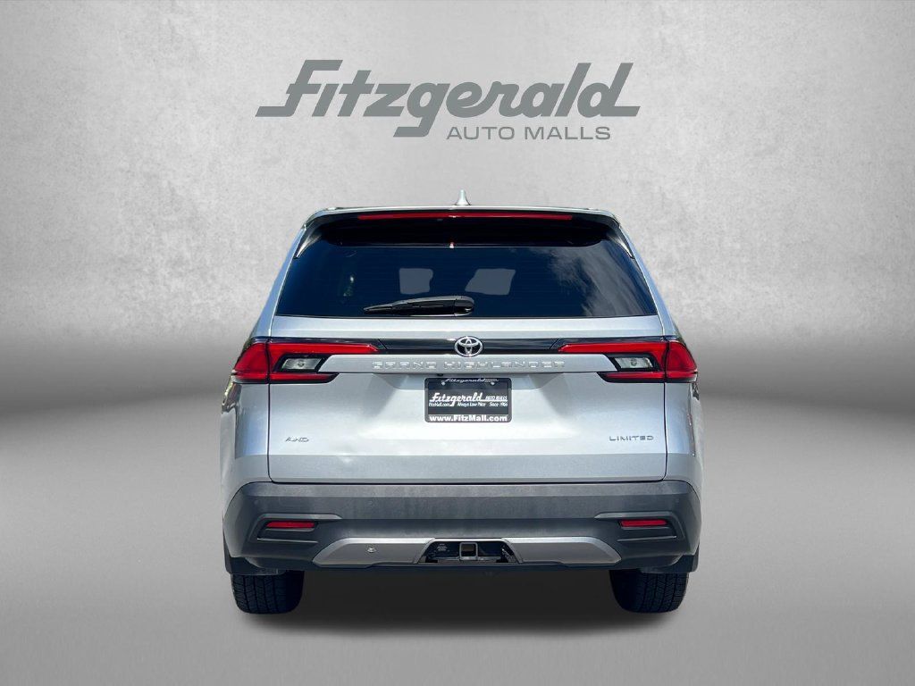 Used 2024 Toyota Grand Highlander AWD image 7