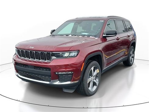 New 2025 Jeep Grand Cherokee L Limited w/ Trailer Tow Package image 2