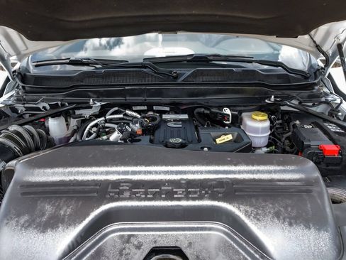 Used 2025 RAM 3500 Laramie AWD/4WD image 57