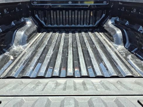 Used 2025 GMC Canyon Elevation w/ Convenience Package RWD image 11