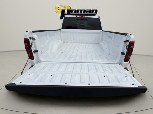 Used 2019 RAM 1500 Big Horn AWD/4WD image 12
