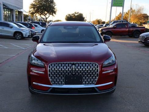 Used 2025 Lincoln Corsair FWD w/ Equipment Group 101A image 2