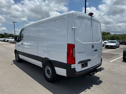 Used 2026 Mercedes-Benz Sprinter 2500 image 7