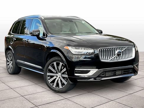 Used 2022 Volvo XC90 T8 Inscription image 2