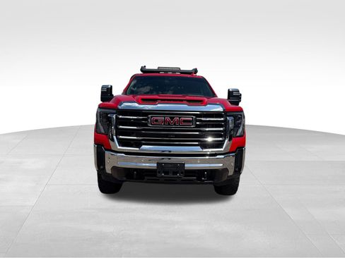 Used 2024 GMC Sierra 3500 SLT w/ SLT Premium Package AWD/4WD image 11