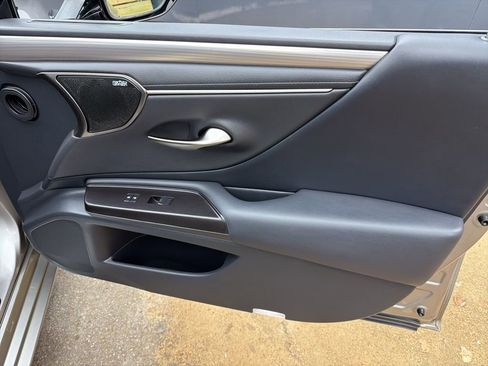 Used 2019 Lexus ES 350 F Sport w/ Accessory Package 2 image 27