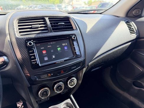 Used 2017 Mitsubishi Outlander Sport ES AWD/4WD image 11