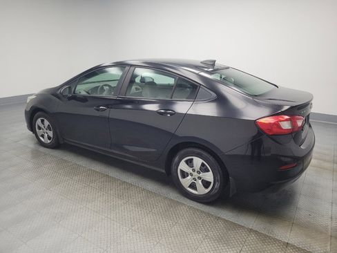 Used 2018 Chevrolet Cruze LS image 3