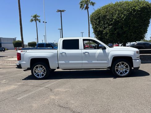Used 2018 Chevrolet Silverado 1500 LTZ Z71 AWD/4WD image 6
