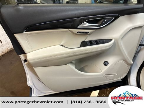 Used 2021 Buick Envision Essence AWD/4WD image 11