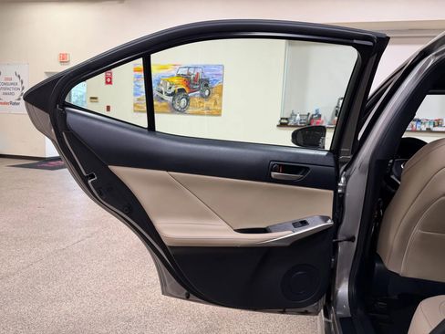 Used 2020 Lexus IS 300 F Sport image 23