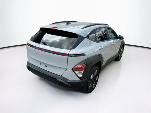 Used 2025 Hyundai Kona SEL AWD/4WD image 9