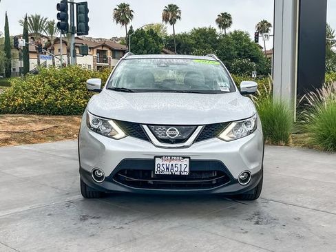 Used 2018 Nissan Rogue Sport SL w/ SL Premium Package AWD/4WD image 3