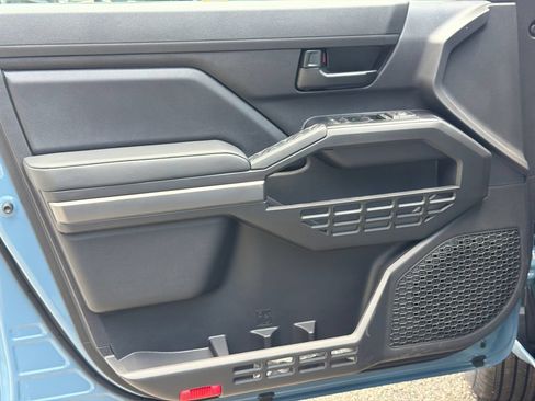 New 2026 Toyota Tacoma SR5 AWD/4WD image 10