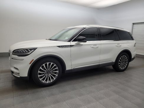 Used 2020 Lincoln Aviator Reserve w/ Elements Package Plus RWD image 2